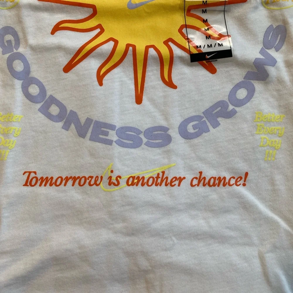 Nike, girls medium, nwt, Tomorrow is another day, super soft, 100% cotton